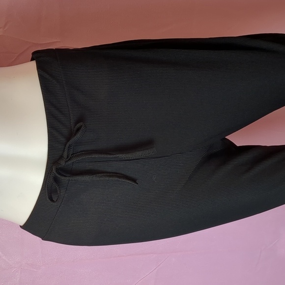 PrettyLittleThing Shape Black Ribbed High Waist Leggings size 10 - Picture 2 of 7